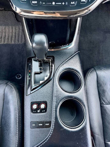 2017 Toyota Avalon XLE