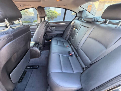 2016 BMW 5 Series 528i