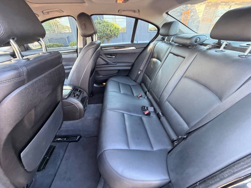 2016 BMW 5 Series 528i