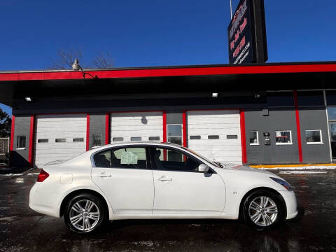 2015 Infiniti Q40 for sale at AUTOPLEX OF MILWAUKEE in Milwaukee WI