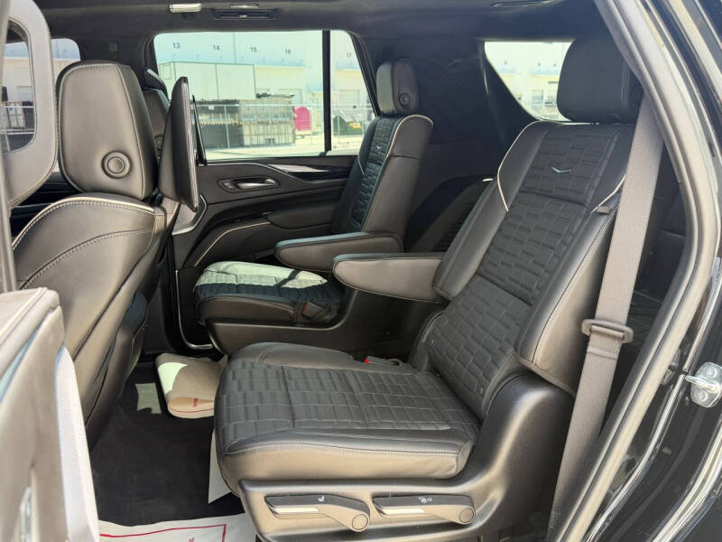 2024 Cadillac Escalade-V