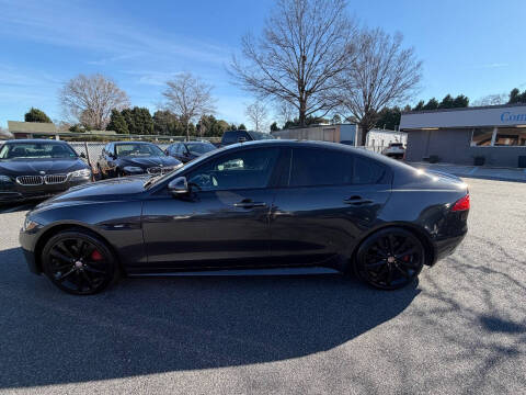 2017 Jaguar XE 35t R-Sport