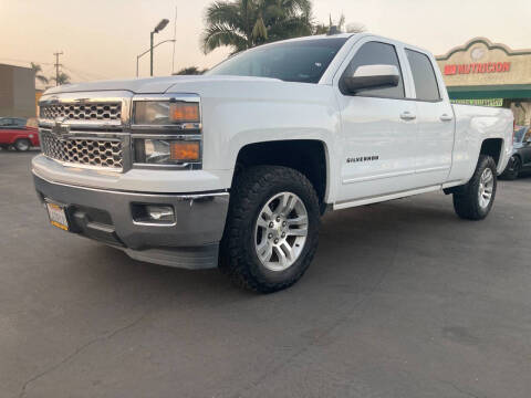 2015 Chevrolet Silverado 1500 for sale at La Mesa Auto Sales in Huntington Park CA