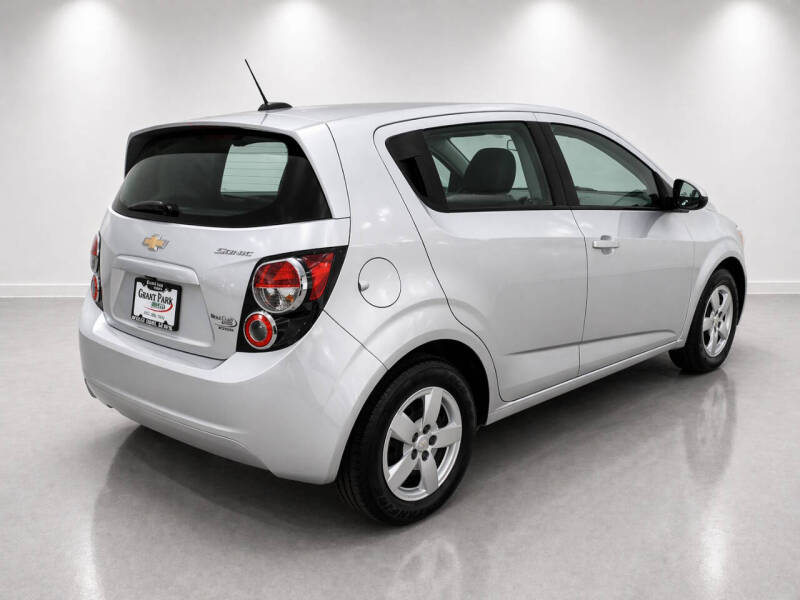 2016 Chevrolet Sonic LS Auto