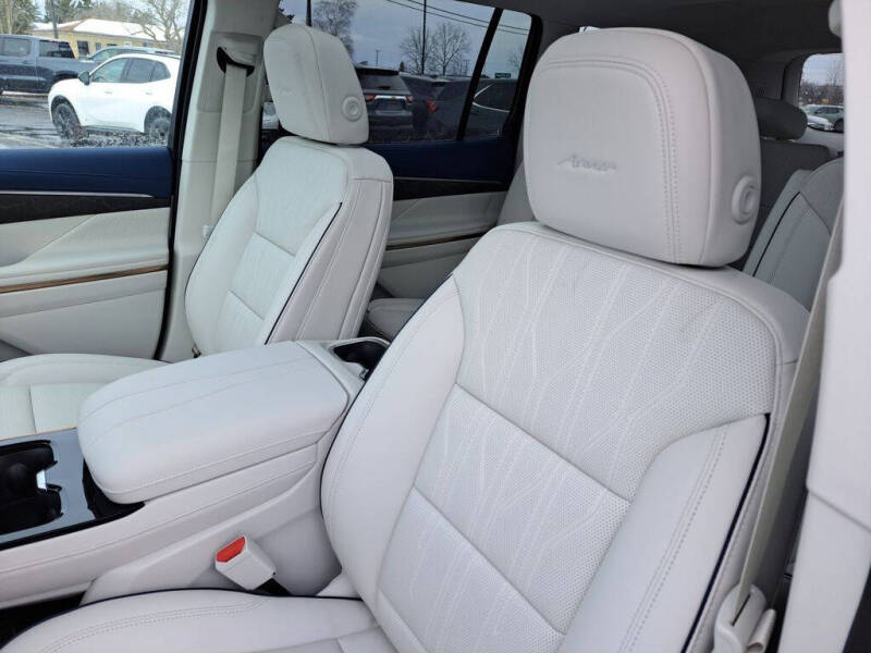2026 Buick Enclave Avenir