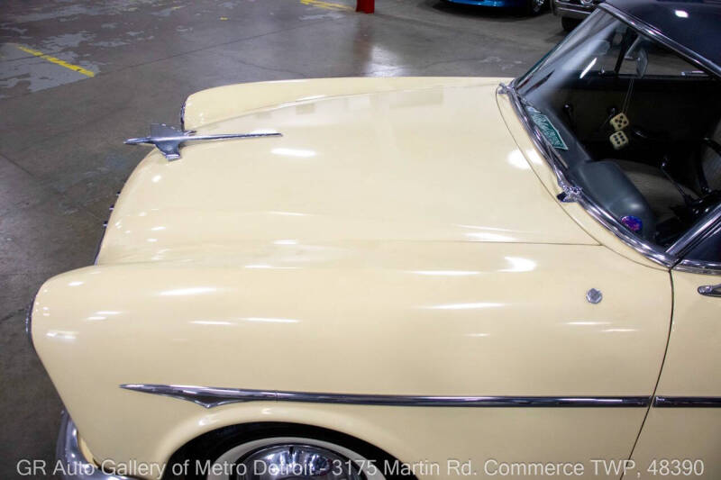 1951 Packard 200 Deluxe