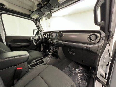 2023 Jeep Gladiator Sport