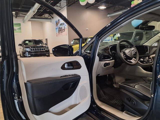 2024 Chrysler Pacifica Limited