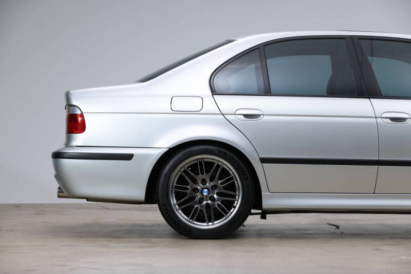 2003 BMW M5