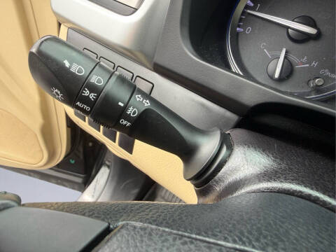 2016 Toyota Highlander LE
