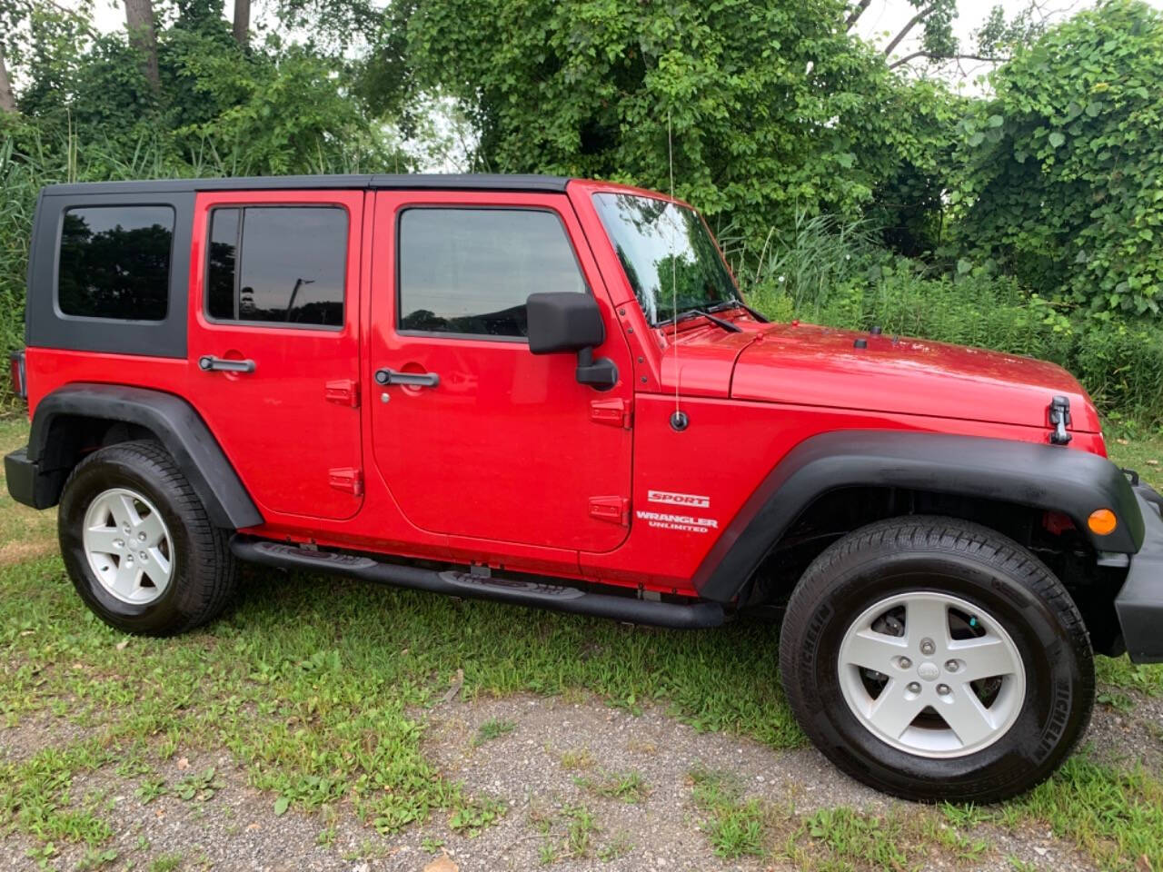 2010 Jeep Wrangler Unlimited for sale at Car Connection in Painesville, OH