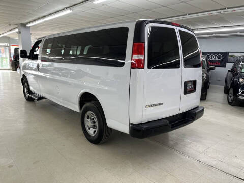 2022 Chevrolet Express LS 3500