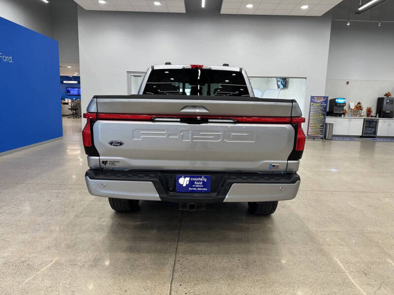 2023 Ford F-150 Lightning XLT