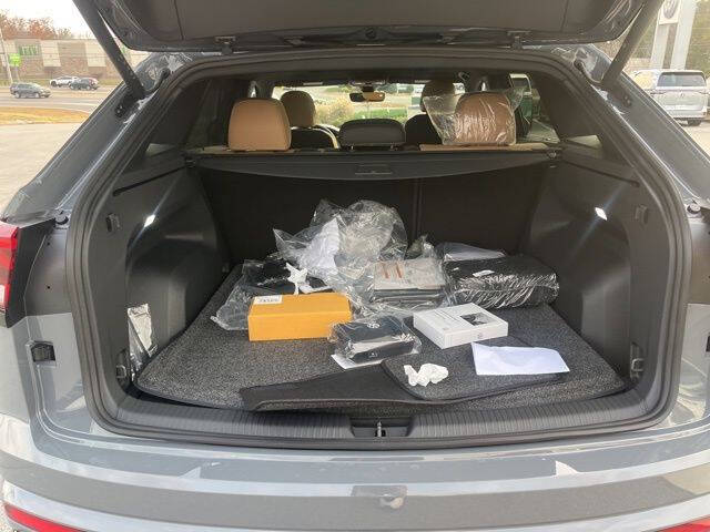 2026 Volkswagen Atlas Cross Sport SEL R-Line Black 4Motion