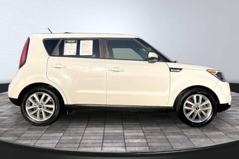 2018 Kia Soul +