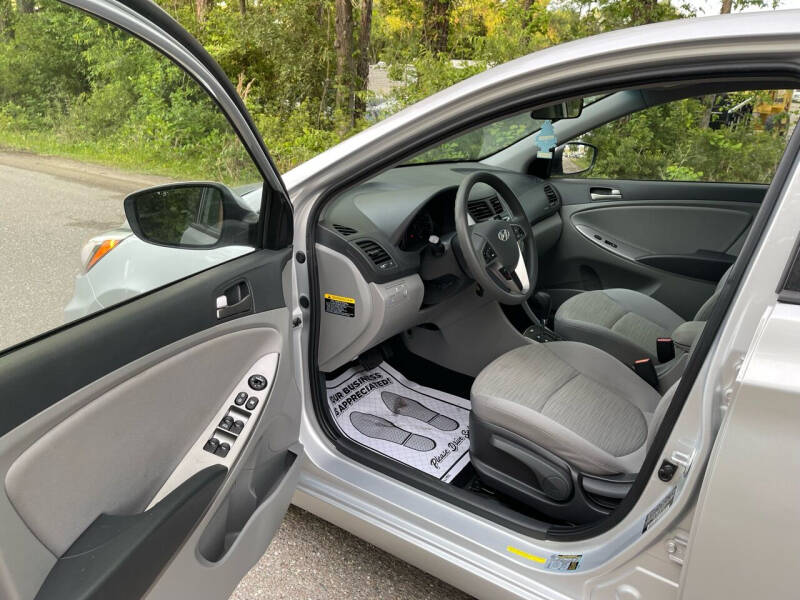 2016 Hyundai Accent SE