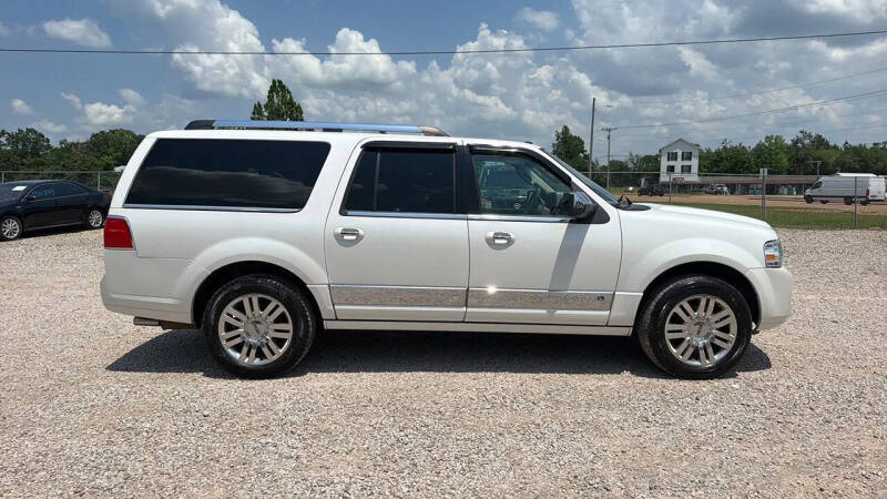2011 Lincoln Navigator L