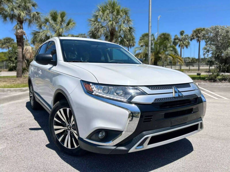 2019 Mitsubishi Outlander ES