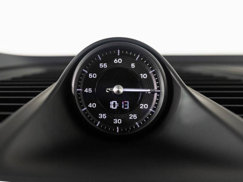 2024 Porsche Macan 4 Electric