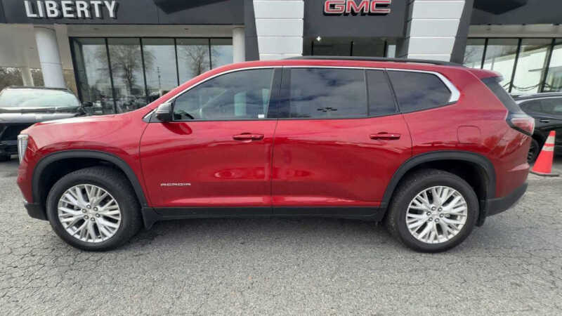 2025 GMC Acadia Elevation