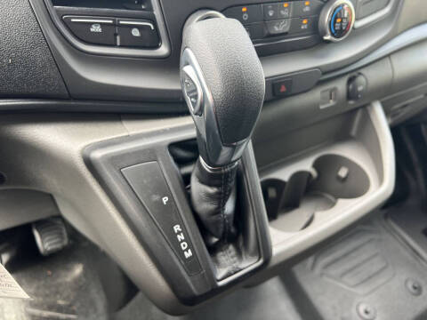 2025 Ford Transit 250