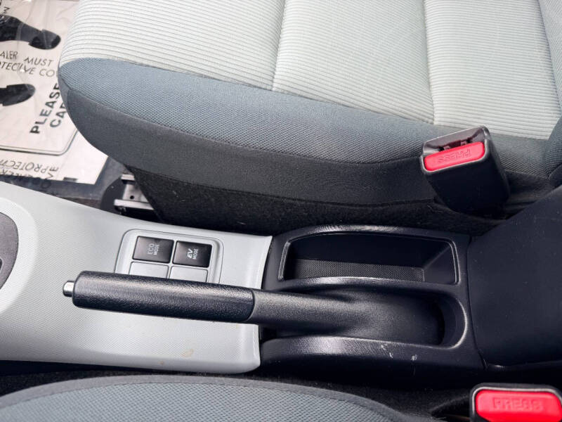 2013 Toyota Prius c Two