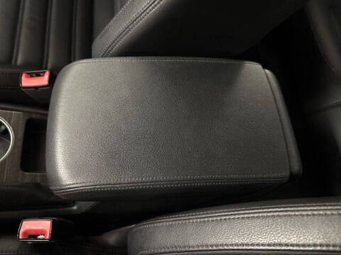 2016 Volkswagen Passat 1.8T SEL Premium