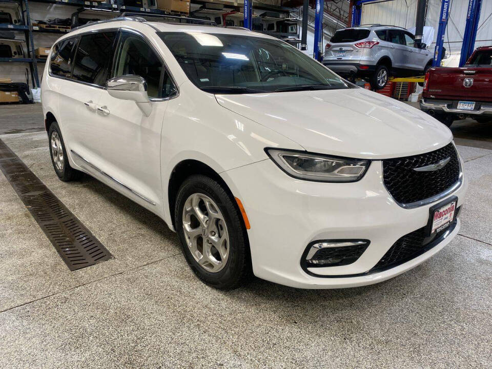 2021 Chrysler Pacifica for sale at Victoria Auto Sales in Victoria, MN