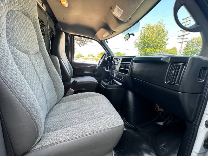 2009 GMC Savana 3500