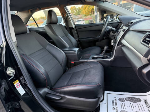 2016 Toyota Camry SE