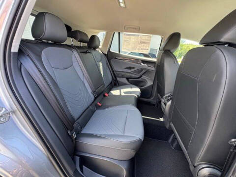 2025 Volkswagen Tiguan SE 4Motion