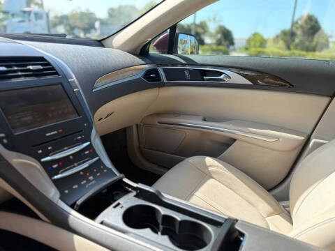 2016 Lincoln MKZ