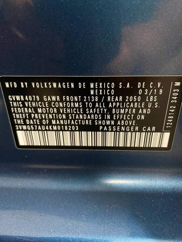 2019 Volkswagen Golf SE