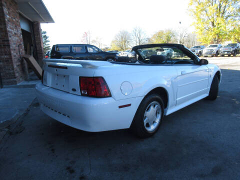 2001 Ford Mustang