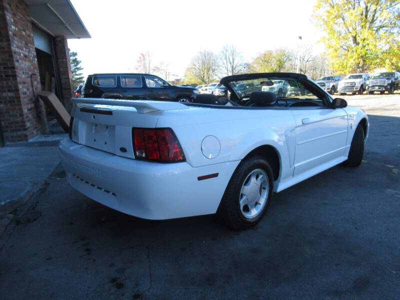 2001 Ford Mustang