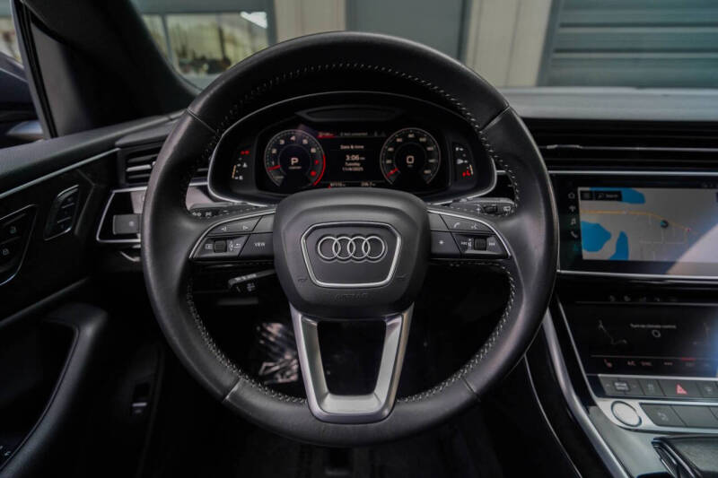 2019 Audi Q8 quattro Premium 55 TFSI