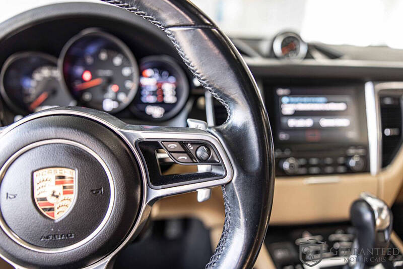 2017 Porsche Macan