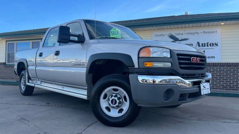2006 GMC Sierra 2500HD for sale at Eagle Care Autos in Mcpherson KS