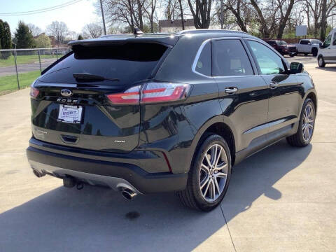 2024 Ford Edge Titanium