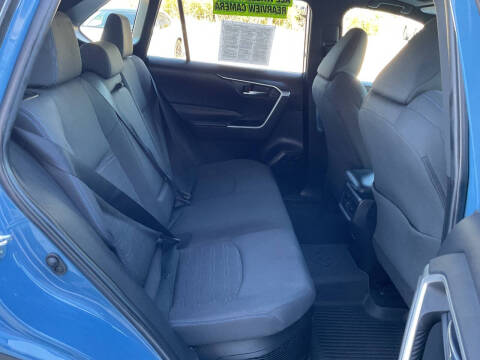 2022 Toyota RAV4 Hybrid SE