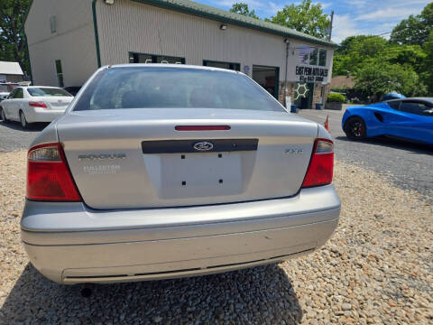 2006 Ford Focus ZX4 S