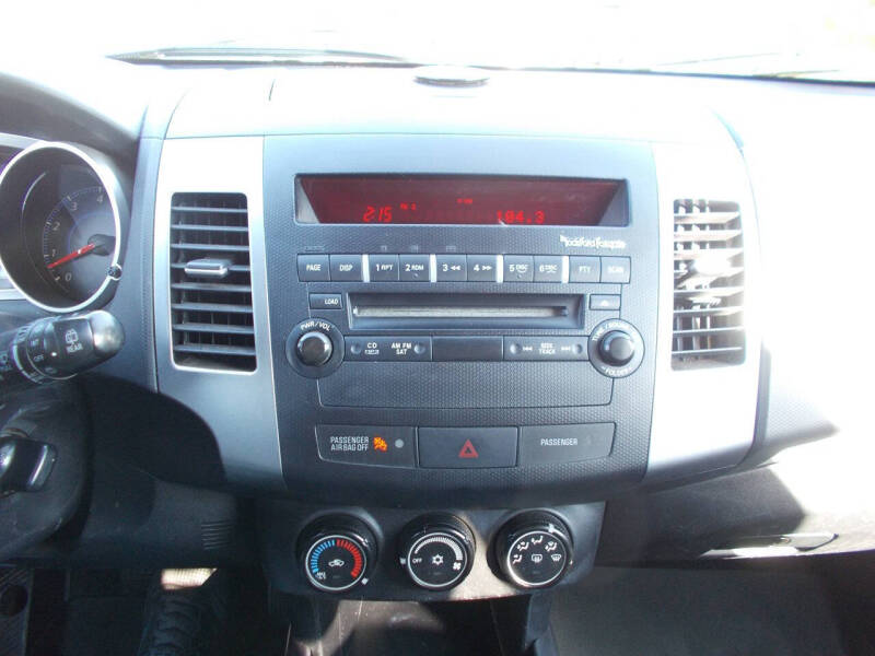 2008 Mitsubishi Outlander SE