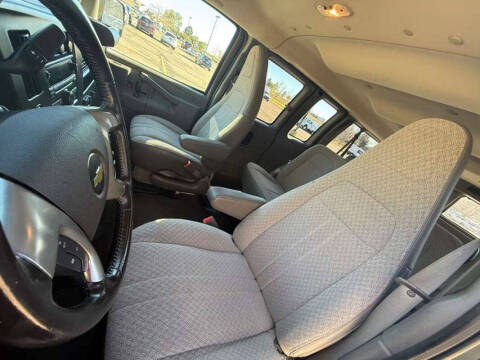 2017 Chevrolet Express LT 3500