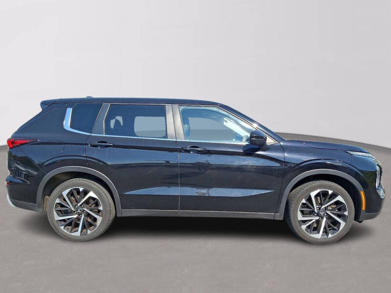 2024 Mitsubishi Outlander