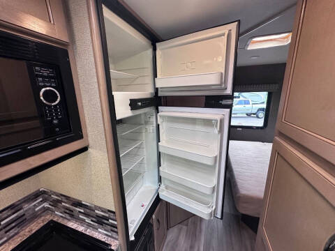 2017 Ford E-Series E-350 SD