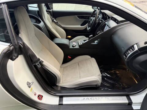 2018 Jaguar F-TYPE 340HP