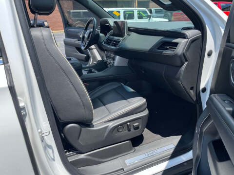 2022 GMC Yukon SLT
