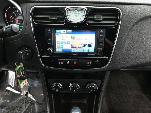 2012 Chrysler 200 Limited