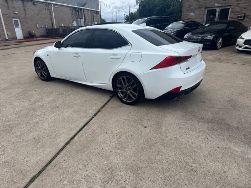 2017 Lexus IS 200t