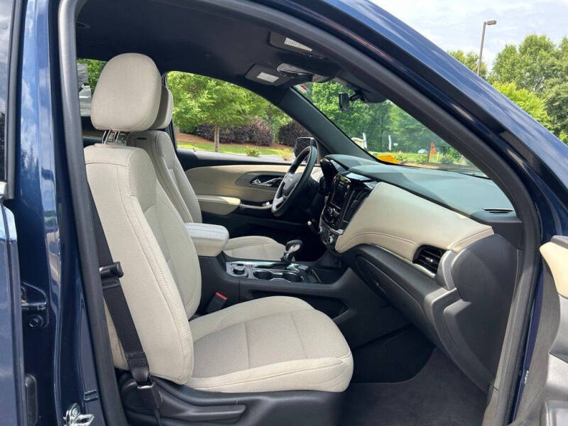 2023 Chevrolet Traverse LS